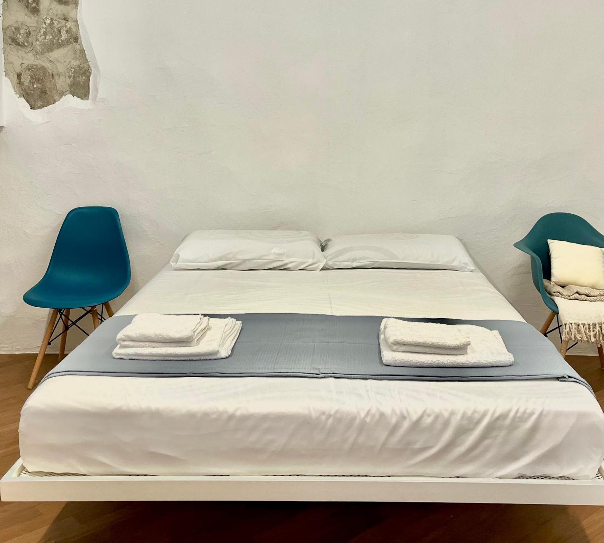 Historic Rooms And Apartments In The City Centre Of Bolzano Pokój zdjęcie